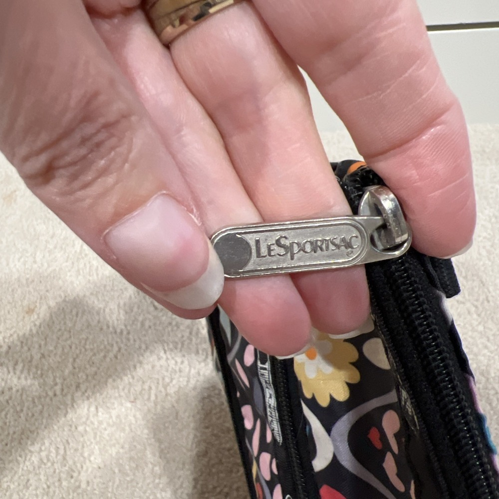 LeSportsac Kasey Moonflower Pattern Crossbody Bag Black‎ Floral Polyester Artsy - Picture 10 of 11